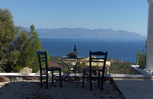 Pylos-Nestoras Villa | Villa de lujo con impresionantes vistas al mar y piscina privada