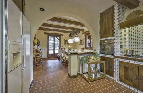 Camaiore Villa | VILLA DE LUJO CON ACABADOS IMPECABLES, OASIS DE PAZ DONDE SALIR DE COCOLAR