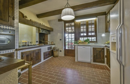 Camaiore Villa | VILLA DE LUJO CON ACABADOS IMPECABLES, OASIS DE PAZ DONDE SALIR DE COCOLAR