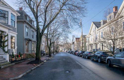 West End Casa | Luxurious West End Historic Townhome - The Cushman