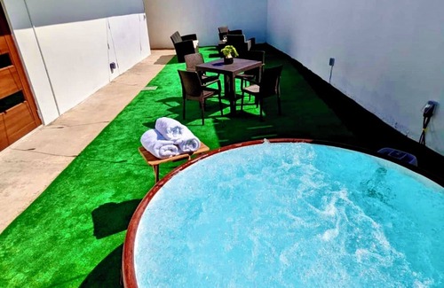 Arecibo Apartamento | LuxuriousApt Private Jacuzzi/BBQ