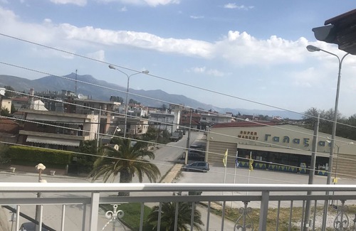 Chrysoupolis Apartamento | ¡Apartamento de lujo con balcón cerca de Keramoti!