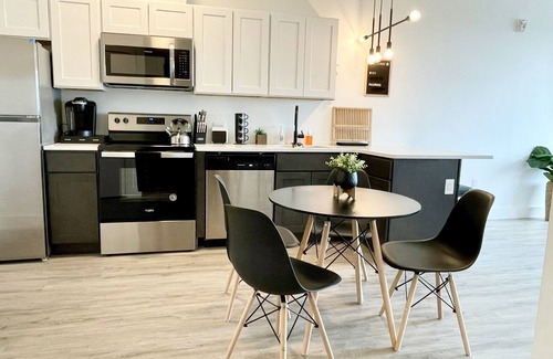 Elizabeth Apartamento | Luxury 1 Bdrm King-mins to NYC,EWR, PRU,NJPAC,Dwntwn Newark, MetLife