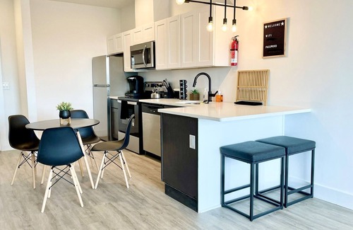 Elizabeth Apartamento | Luxury 1 Bdrm King-mins to NYC,EWR, PRU,NJPAC,Dwntwn Newark, MetLife