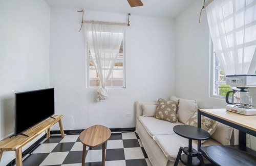 San Juan Apartamento | Luxury 1 bed Apartment 2. Steps from the beach!