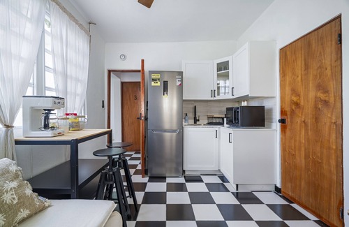 San Juan Apartamento | Luxury 1 bed Apartment 2. Steps from the beach!