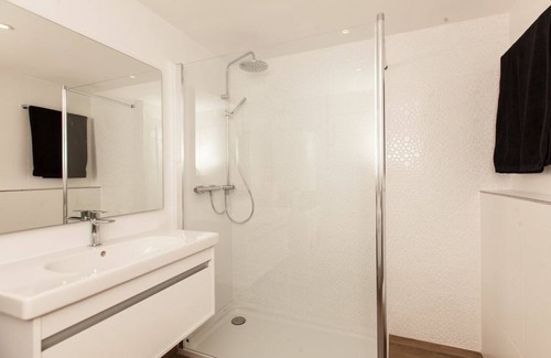 Talamanca Apartamento | DE LUJO 1 camas aptas cerca de la ciudad de Ibiza y la playa! con piscina y terraza
