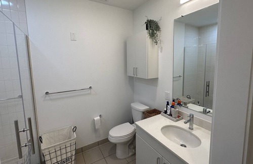 Hackensack River Waterfront Apartamento | Luxury 1 Bedroom Apt. with Amenties