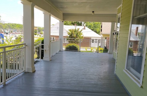 Winder Apartamento | LUXURY 1 BEDROOM SUITE w/ LARGE PRIVATE BATHROOM rm. 6