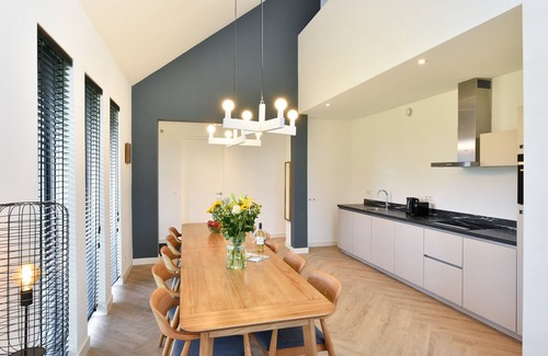 Witmarsum Casa | Luxury 10-person residence in the holiday park Landal Elfstedenhart