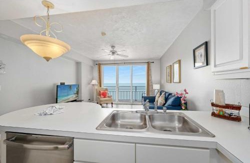 Brush - Stewarts Casa | Luxury 11th Floor 1 BR Condo Direct Oceanfront Wyndham Ocean Walk Resort Daytona Beach | 1107