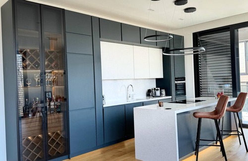 Savski Venac Apartamento | Luxury 135sqm, 2 Bedroom apartment on Dedinje, Belgrade, with beautiful view.