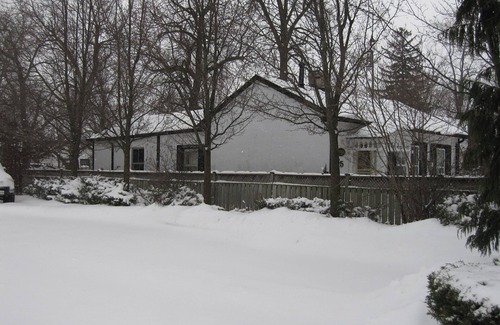 Old Town Historic District Cabaña | Lujo 1.835 Cottage en Niagara on the Lake. A pasos del centro y Shaw Theatre.