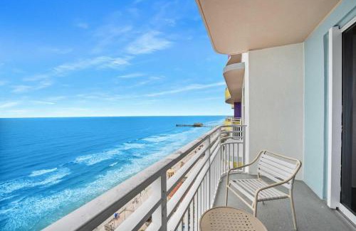 Brush - Stewarts Casa | Luxury 18th Floor 1 BR Condo Direct Oceanfront Beach Resort Villa
