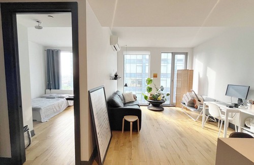 Hunters Point Apartamento | Luxury 1B apartment in LIC. 15 minute to central park and midtown Manhattan!