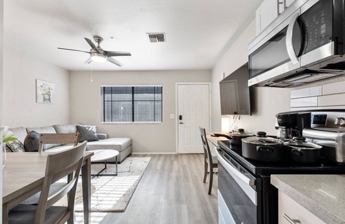 Peaceful Valley Apartamento | Luxury 1B1B Oldtown Scottsdale Free Parking