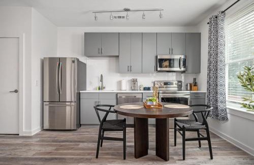 Old Fourth Ward Casa | Luxury 1B1B with Balcony Downtown 542Blvd