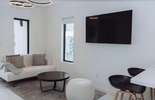 West Bay Apartamento | Luxury 1Bbr 1Bath Condo in Westbay, Arza Hideaway