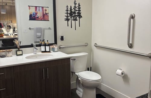 Cherry Creek Apartamento | Luxury 1bd/1ba - Rooftop pool, w/d in unit, walkable North Cherry Creek