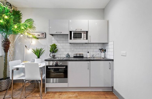 Maidstone Apartamento | Luxury 1bed Studio Apt-city Centre-wifi-parking