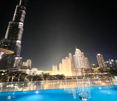 Downtown Dubai Apartamento | Luxury 1BR 5min to Dubai Mall Burj Khalifa View from pool