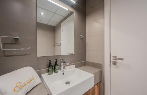 Sharjah Apartamento | Luxury 1BR Apartment in heart of Sharjah - 10 mins to Sharjah Airport
