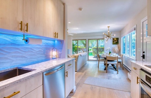 Sag Harbor Casa | Luxury 1BR Townhouse in Sag Harbor Walk to Dining & Waterfront