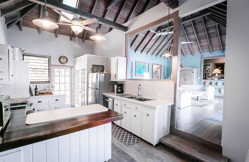 Freemans Bay Villa | Villa de 3 dormitorios, + 3 apartamentos, alquiler por separado o todos juntos, playa, vistas