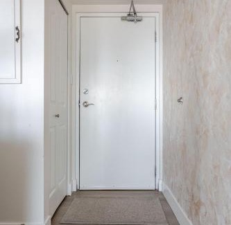 Crosstown Apartamento | Luxury 2 Bed 2 Bath Condo Downtown Vancouver with Free Parking