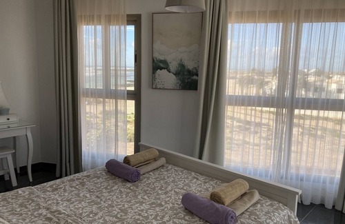 Los Lagos Apartamento | Luxury 2 bed Penthouse Apartment on El Cotillo beach stunning views. Marfolin 18