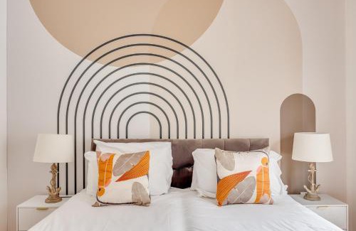 Milton Keynes Apartamento | Luxury 2 Bedroom 2 Bathroom Apartment - City Centre - Free Parking, Balcony and Smart TVs with Sky TV and Netflix by Yoko Property