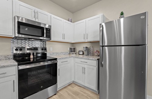 Royal Oak Apartamento | Luxury 2-bedroom apartment in awesome Downtown Royal Oak with fWiFi