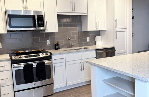 Raleigh Apartamento | Luxury 2-bedroom apartment Close to Downtown Raleigh with Resort Amenities