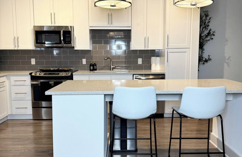 Raleigh Apartamento | Luxury 2-bedroom apartment Close to Downtown Raleigh with Resort Amenities