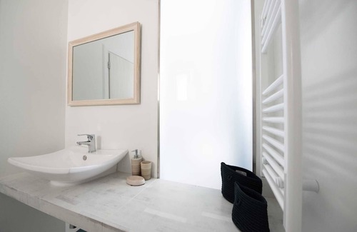 Kanalia Apartamento | Luxury 2-Bedroom Apartment with Private Pool, wide Veranda and Sea View (3B)