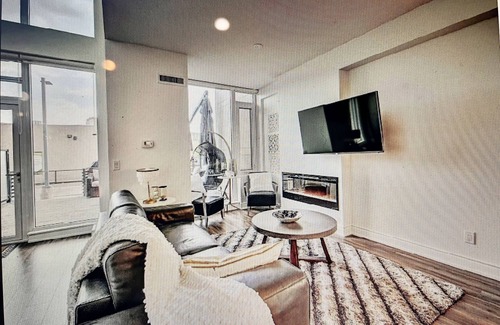 Richmond Hill Apartamento | Luxury 2 Bedroom Family Size Condo