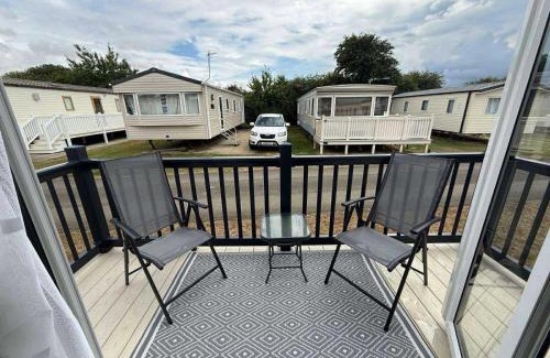 Hunstanton Casa | Luxury 2 bedroom Caravan Pets stay Free