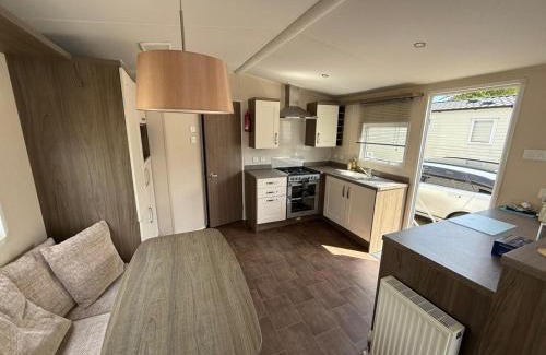 Hunstanton Casa | Luxury 2 bedroom Caravan Pets stay Free