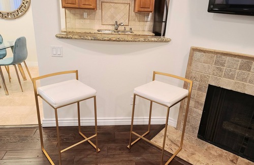 Studio City Condominio | Luxury 2-Bedroom Condo in Studio City