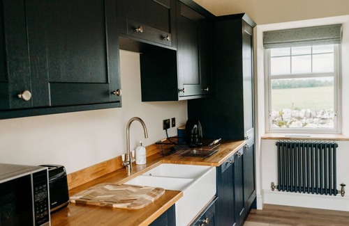 Forres Cabaña | Luxury 2 Bedroom Countryside Cottage Close to the Beach.