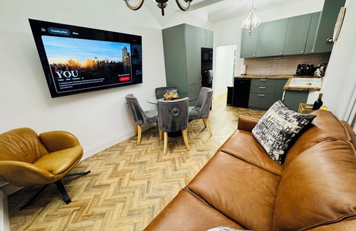 Christchurch Apartamento | Luxury 2 Bedroom Designer Flat with Private Garden