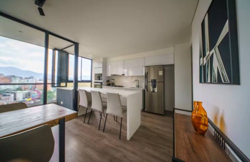 Lalinde Apartamento | Luxury 2 Bedroom Highrise Apt: 5 Min from Provenza