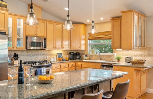 Paso Robles Casa | ¡2 cuadras de lujo / Downtown Square con PISCINA!