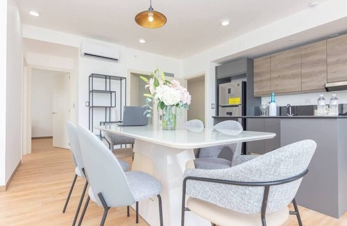 Marbella Condominio | Luxury 2 BR apt free parking ocean balcony