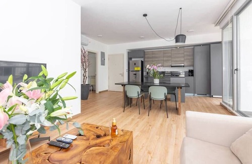 Marbella Condominio | Luxury 2 BR apt free parking ocean balcony
