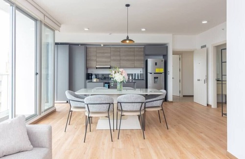Marbella Condominio | Luxury 2 BR apt free parking and balcony