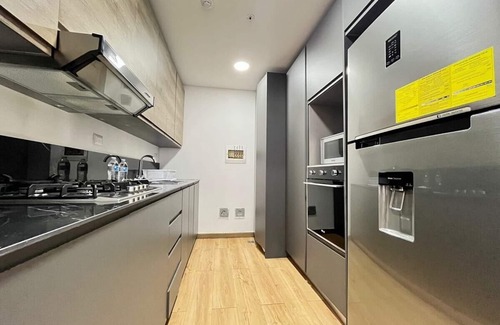 Marbella Apartamento | Luxury 2 BR apt with free parking