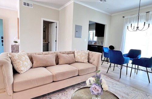Pasadena Casa | Luxury 2B/2.5B Minutes from Old Town Pasadena