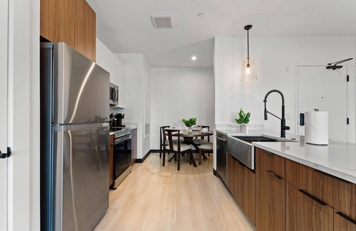 Everett Apartamento | Luxury 2bd/2ba near Boston 1350