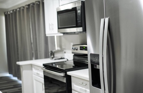 Grand Prairie Condominio | Luxury 2bd 2bth Condo w/King /2 separate twin beds